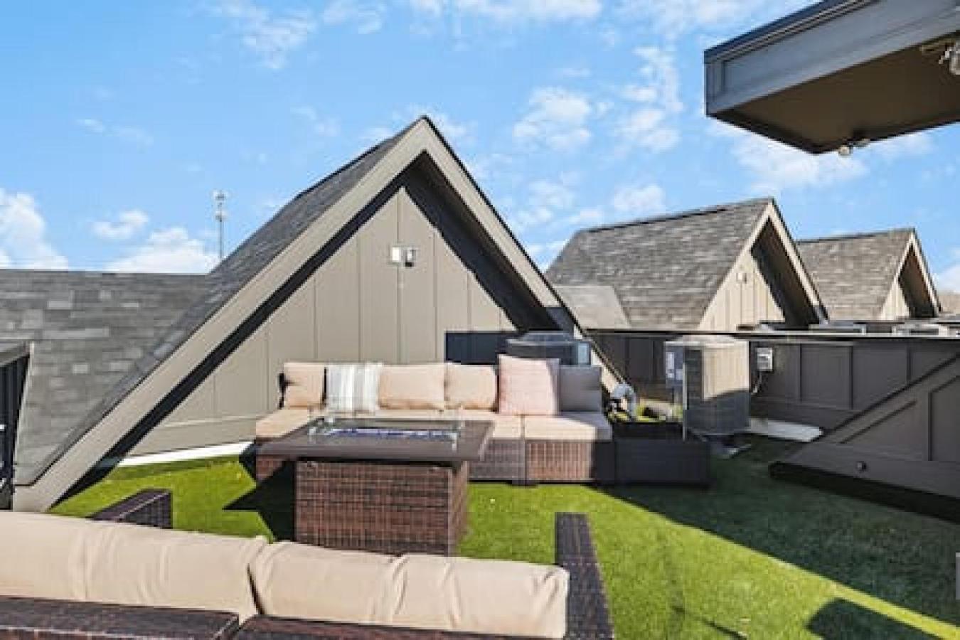 Spacious Home With Large Patio Rooftop Deck And Garage Nashville Exterior photo